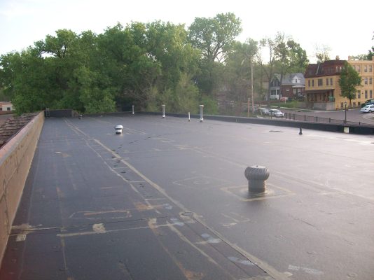 Expert Industrial Flat Roofing Contractor in Edina, MN